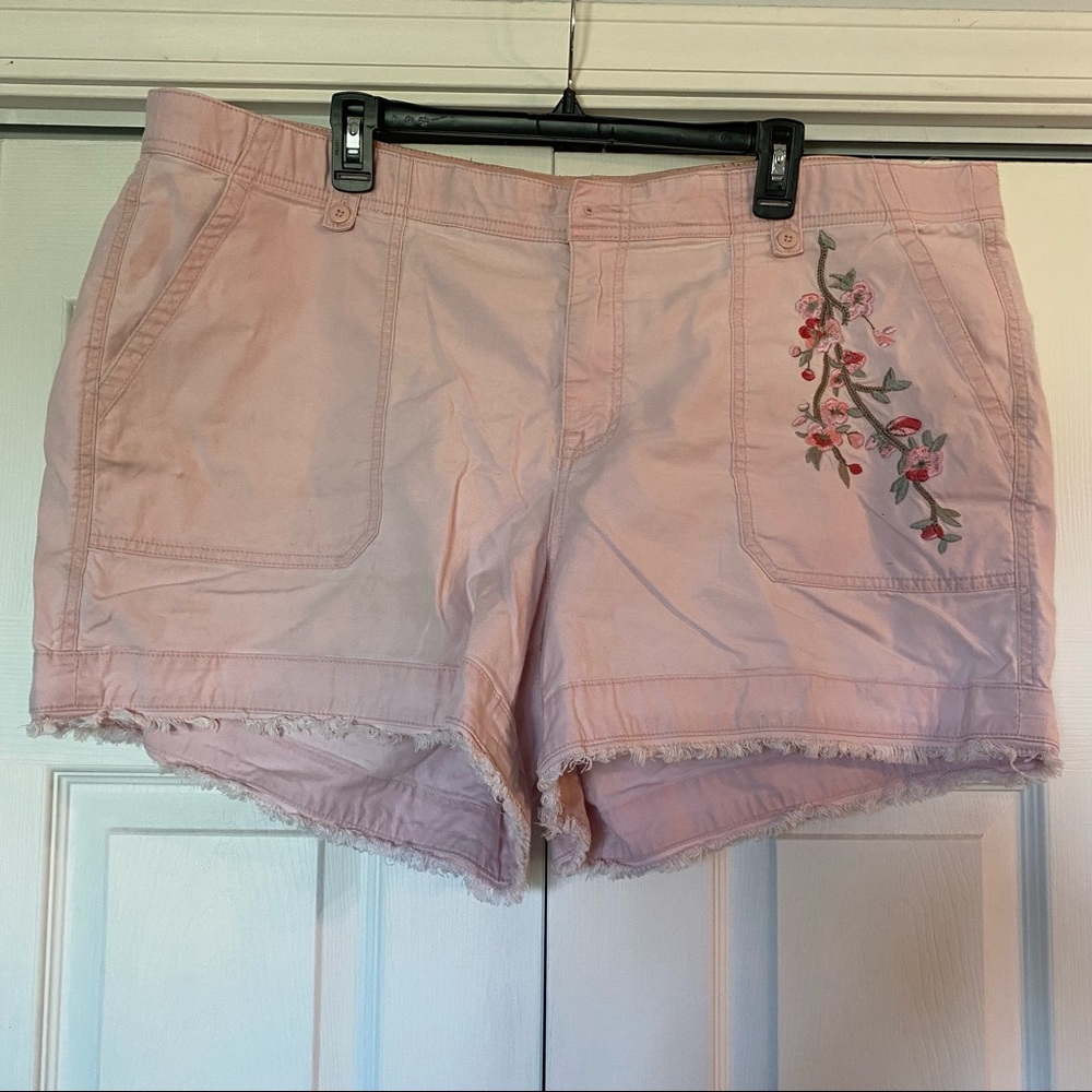girlfriend denim shorts
